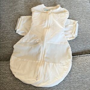 Snoo swaddle